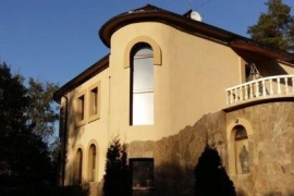 Недвижимость Дома, дачи, коттеджи / Дом 390 м² на участке 28 сот.