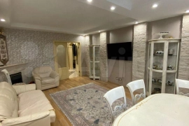 4-к. квартира, 121 м², 5/12 эт.