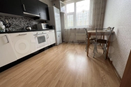 2-к. квартира, 54 м², 10/17 эт.