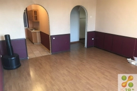 Недвижимость Квартиры / 4-к квартира, 120 м², 2/9 эт.